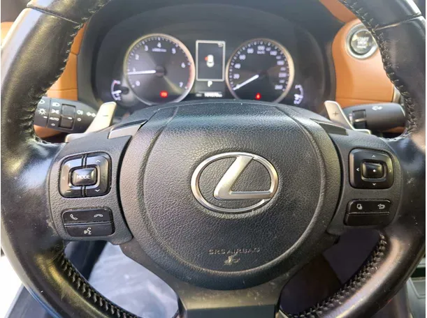 Car image 29