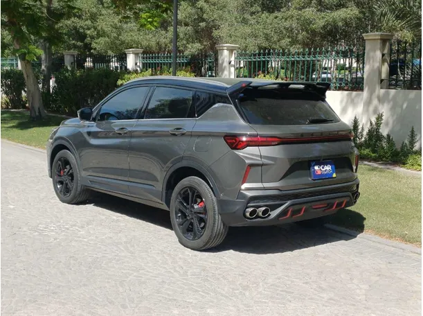 Car image 7