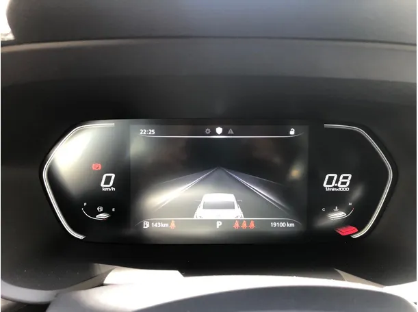 Car image 18