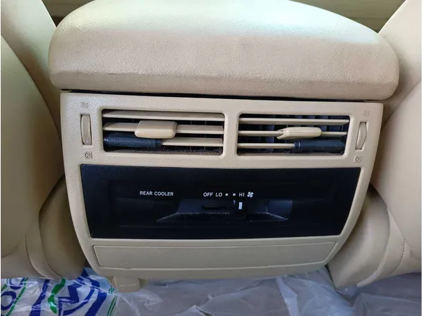 Car image 31