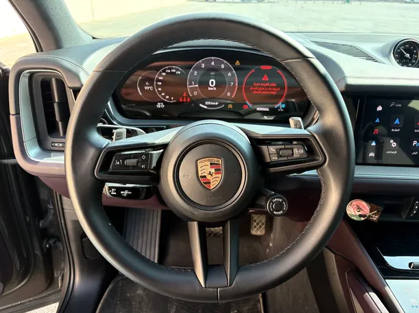 Car image 23