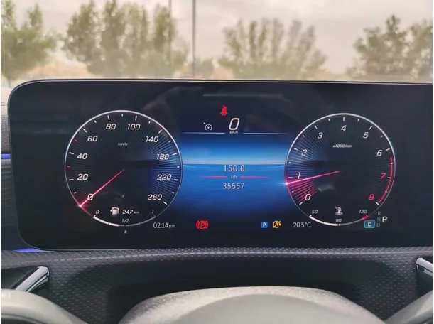 Car image 23