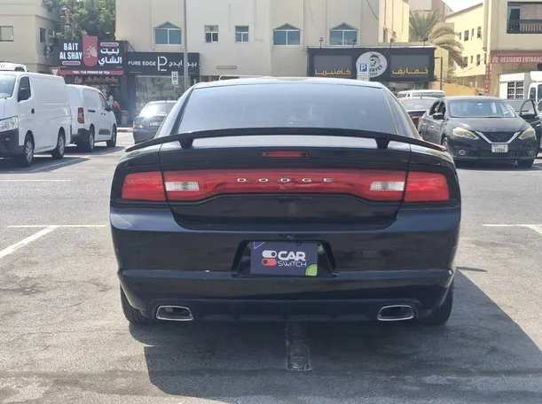 Car image 5