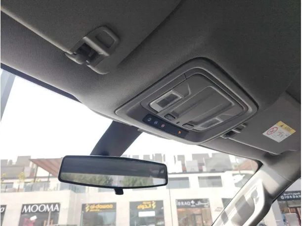 Car image 35