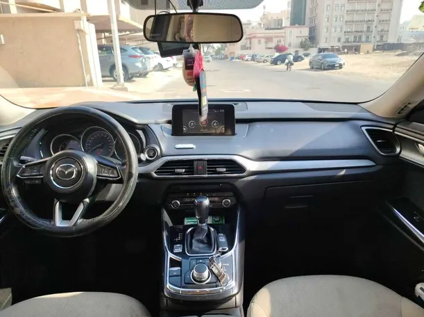 Car image 20