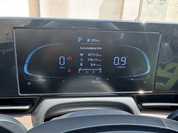 Car image 18