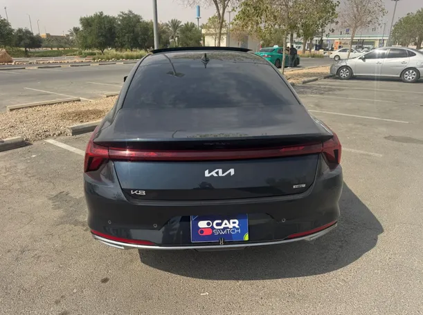 Car image 6