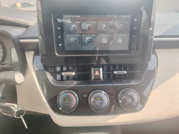 Car image 20