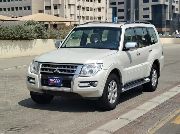 2017 Mitsubishi Pajero in Jeddah