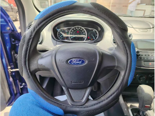 Car image 25