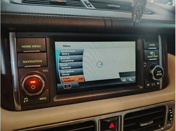 Car image 25