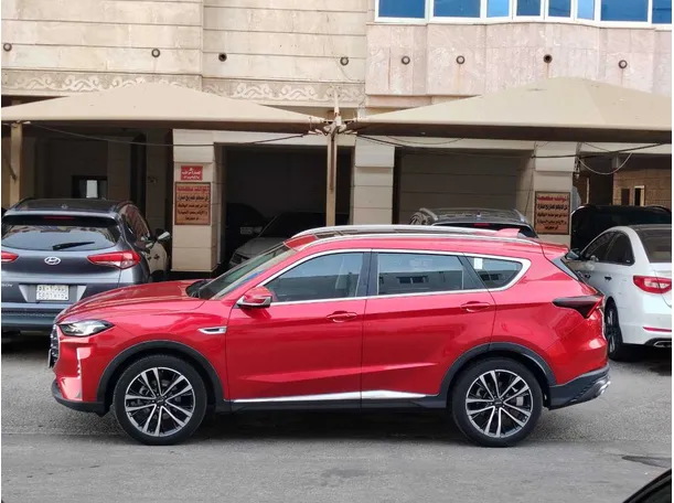 Car image 8