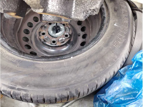 Car image 29