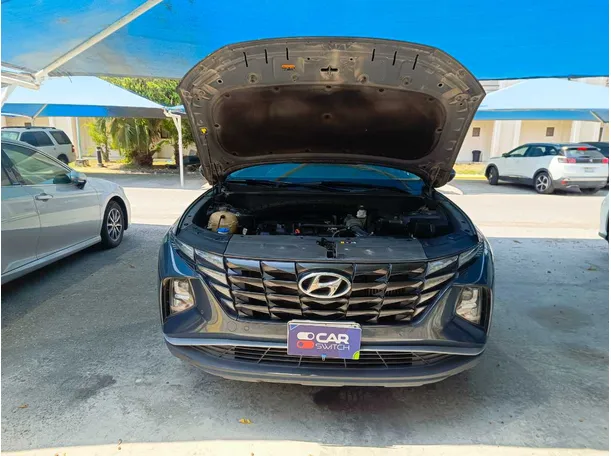 Car image 26