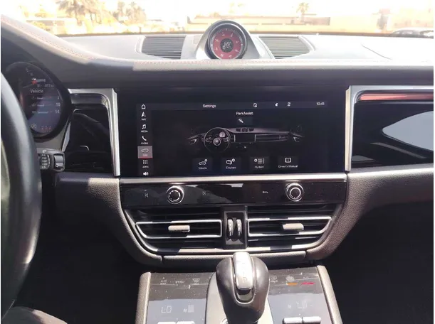 Car image 22