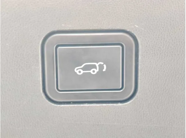 Car image 36