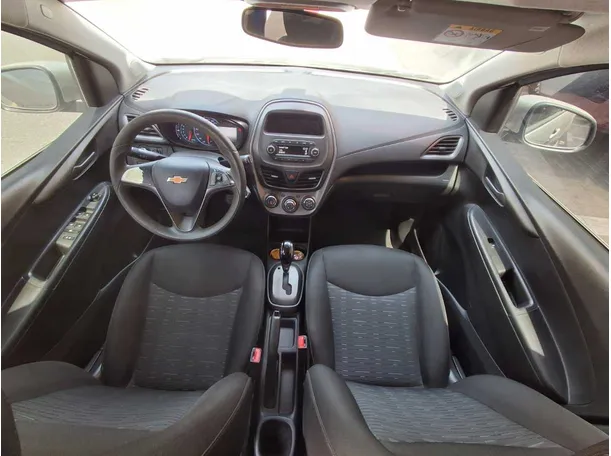 Car image 11