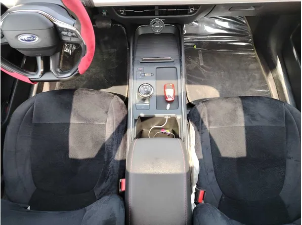 Car image 21