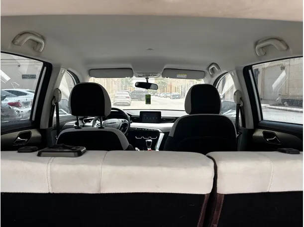 Car image 22