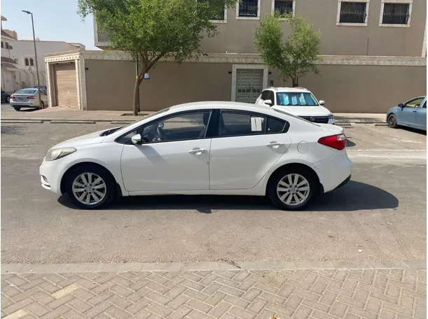 Car image 8