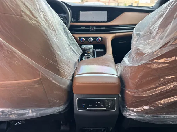 Car image 20