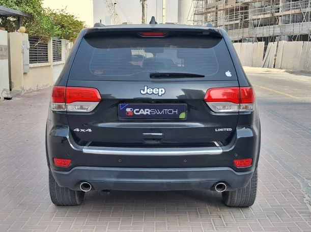 Car image 6