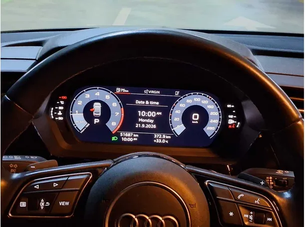 Car image 20