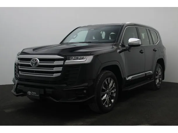 2025 تويوتا لاندكروزر في دبي