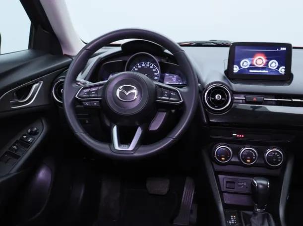 Car image 15