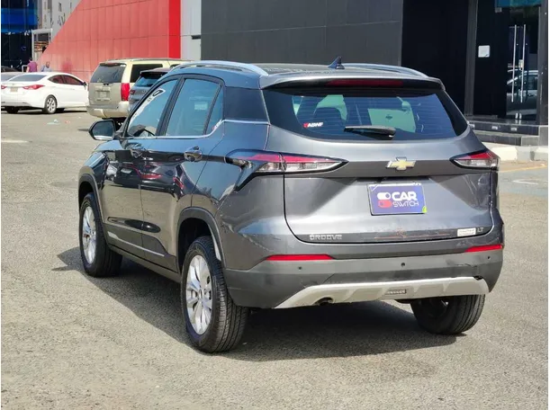 Car image 7