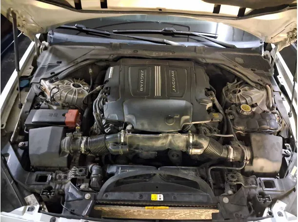 Car image 21
