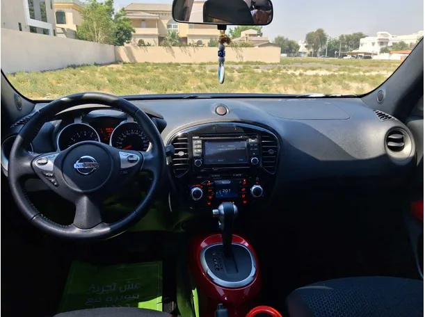Car image 15