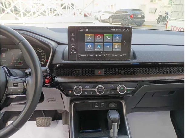 Car image 17