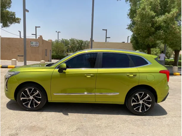 Car image 8