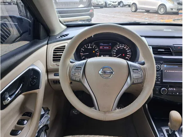 Car image 20