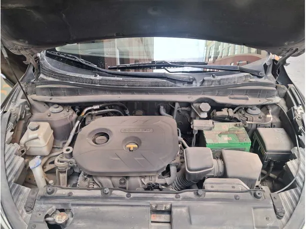 Car image 19