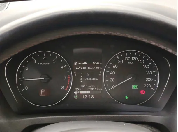 Car image 26