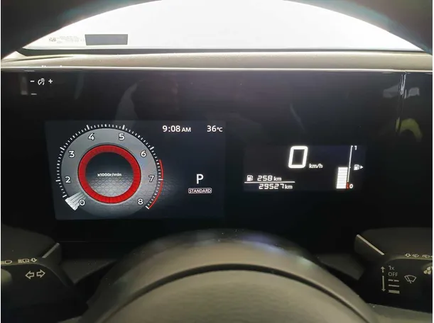 Car image 18