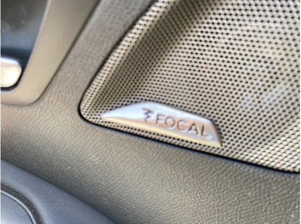 Car image 27