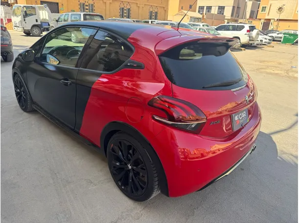 Car image 7