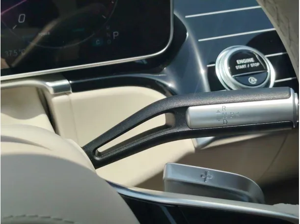 Car image 23