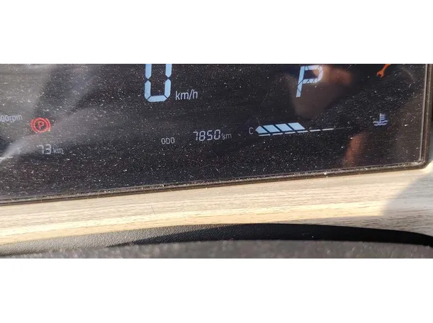 Car image 20