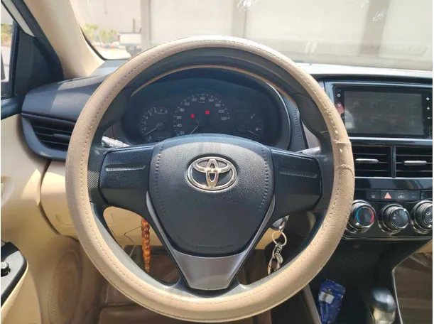 Car image 21