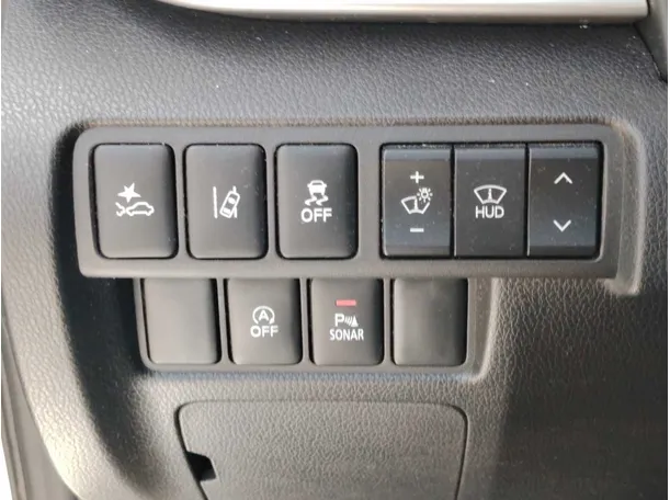 Car image 27