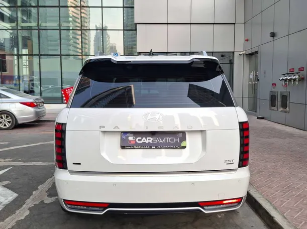 Car image 6