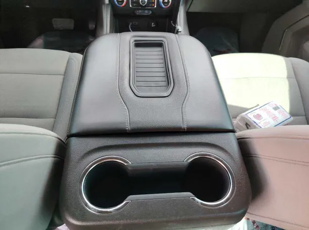 Car image 31