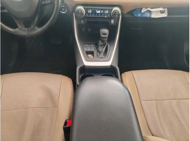 Car image 33