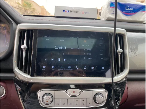 Car image 17