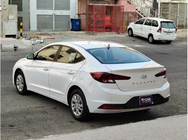 Car image 7
