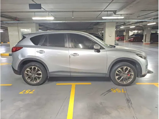 Car image 8